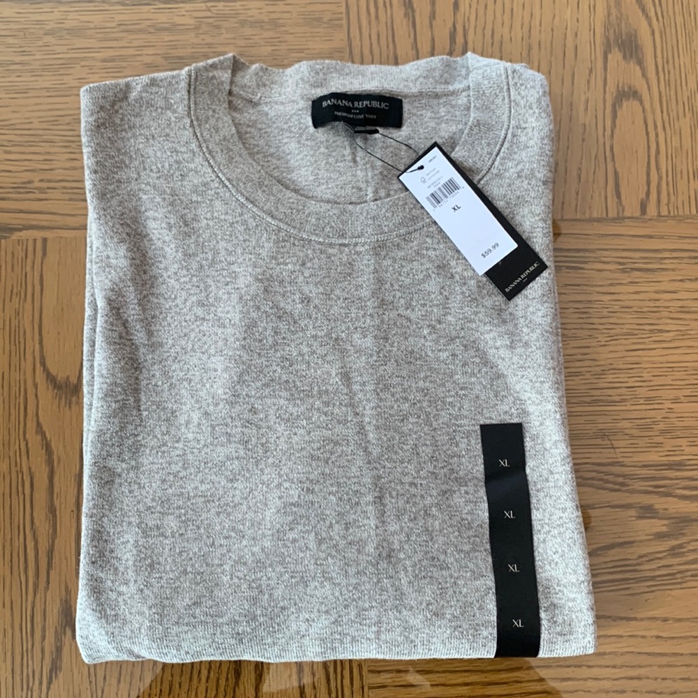 Brand New Banana Republic Sweater